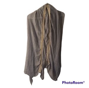 Scarves & Wraps Gray
